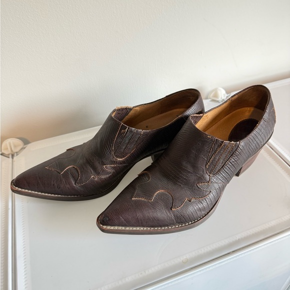 Ariat Shoes - Leather western ankle boots/shooties